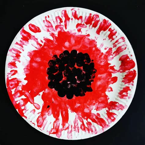 paper plate poppy art  craft  toddlers   mum