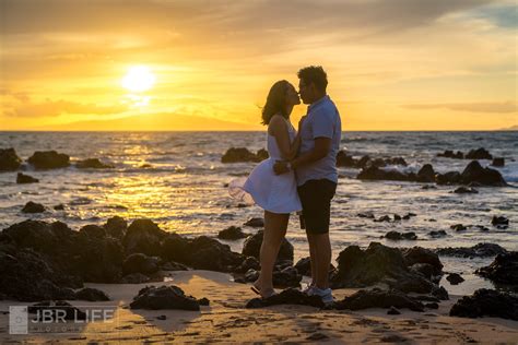 Lovers On The Beach — Digital Grin Photography Forum