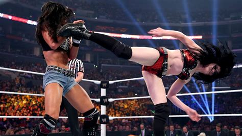 Aj Lee Vs Paige Divas Championship Match At Wwe