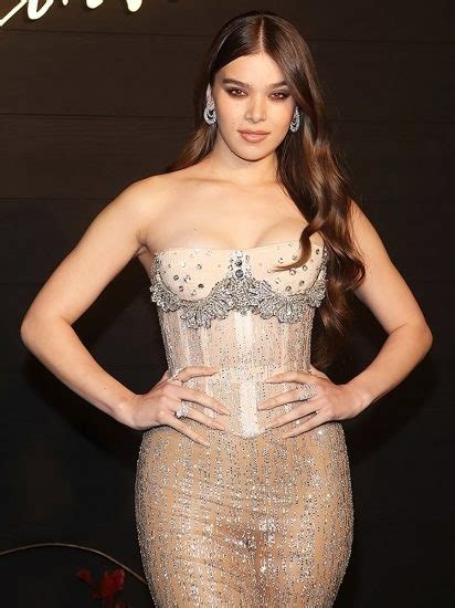 Hailee Steinfeld Nude Pics Porn And Hot Scenes [2021] Scandal Planet