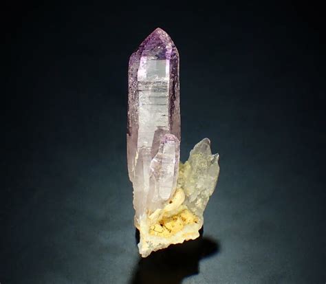 reserve price awesome amethyst group  purple catawiki