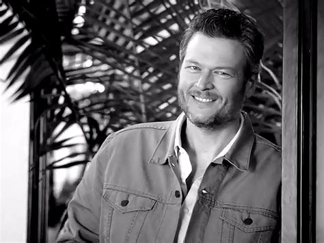 blake shelton s music video for came here to forget