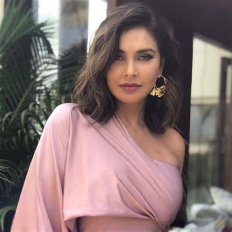 lisa ray being known as a sex symbol at the age of 16