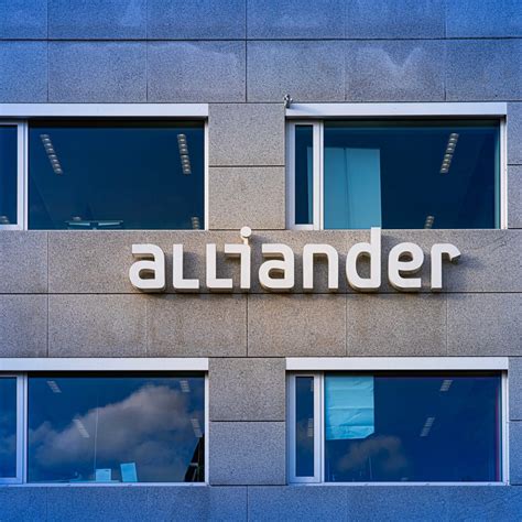 alliander reorganiseert alliander