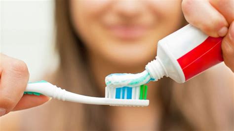 How Gross Is Your Toothbrush 5 Toothbrush Hygiene Mistakes You’re