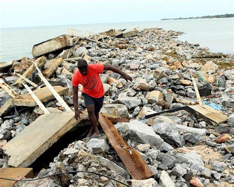 160 000 At Risk In Mozambique After 2nd Cyclone In 6 Weeks The Star