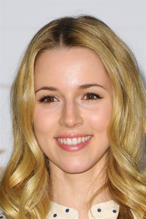 hot tv babe every week：alona tal 天涯小筑