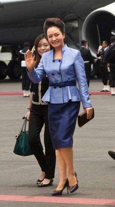 peng liyuan chinese leader xi s wife callled best dressed first lady