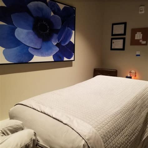 lu lavender massage overland park find deals   spa