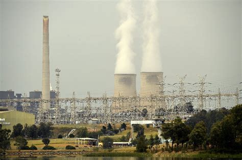 australias largest coal fired power plant  close