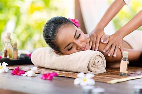 47 Off The Drip Gluta Spa`s Whole Body Massage Promo
