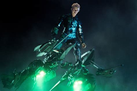 dane dehaan s green goblin is the best thing about ‘the amazing spider