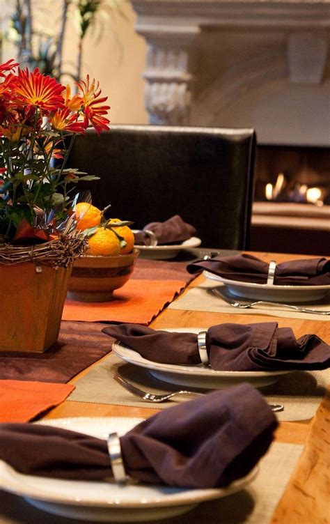 easy ways to create a stunning thanksgiving centerpiece