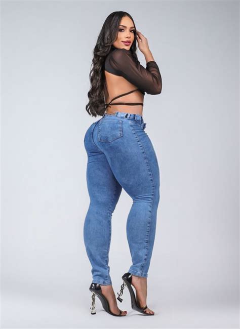 pin by trinitty pins on dream jeans curvy women jeans real curvy
