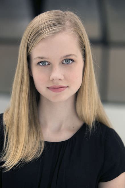 classify australian actress angourie rice