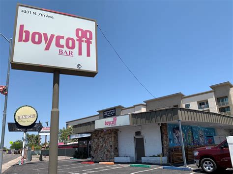 Lesbian Bars In Phoenix Are Closing A Dating App Wants To Help