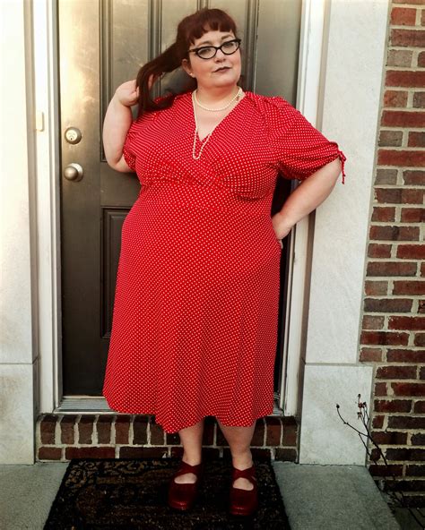 fat lady in red moms beaultiful sluts