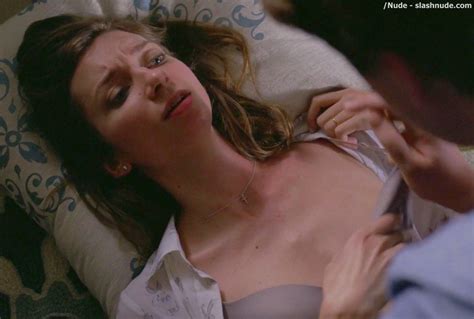 lauren lapkus topless in crashing photo 14 nude