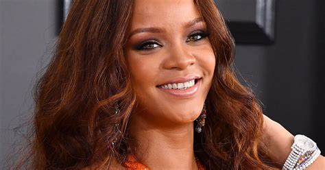 Rihanna Named Harvard University S Humanitarian Of The