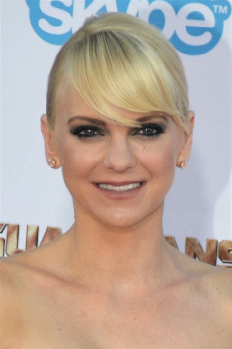 file anna faris guardians of the galaxy premiere july 2014 cropped