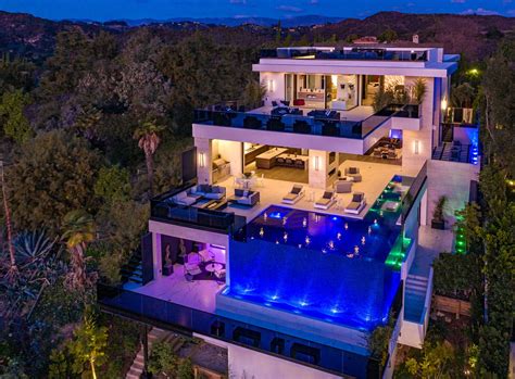 modern  build  california  waterfalls  list   million mansion global
