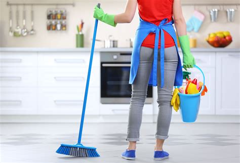 handy hints    hiring  housekeeper smartguy