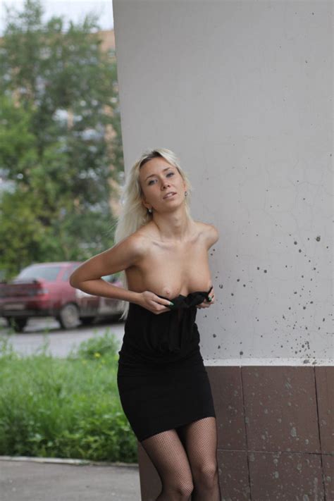amazing russian blonde undressing at public places russian sexy girls