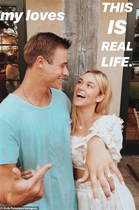 duck dynasty s sadie robertson announces engagement to christian huff