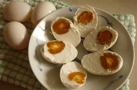 salted eggs singapore food