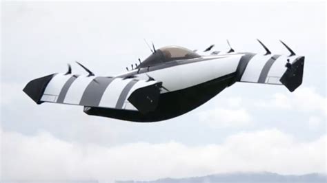 blackfly flying car lets     skies   pilots license techradar