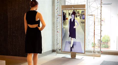 memory mirror lets you see how clothes look from behind