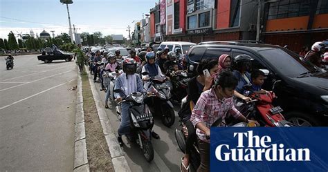 indonesia earthquake in pictures world news the guardian