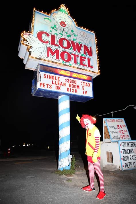 This Clown Motel Next To A Cemetery Is For Sale And It S A Literal