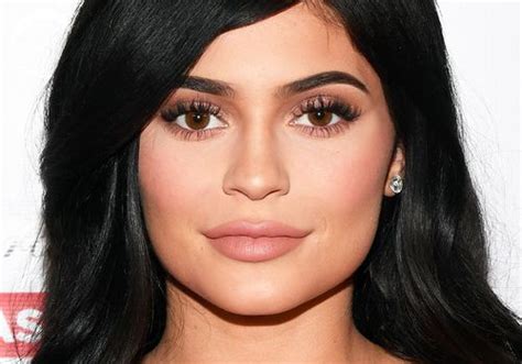 fyi kylie jenner supposedly dissolved all her filler