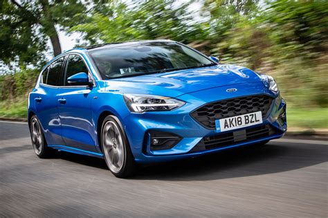ford focus  ecoboost  st   review price specs