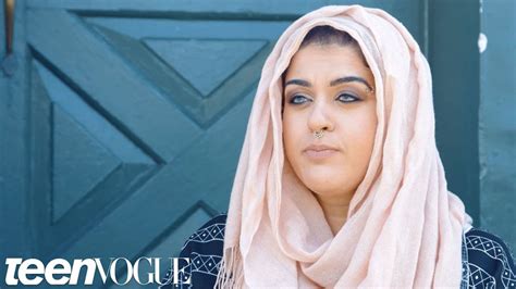 muslim girls get real about the hijab askamuslimgirl teen vogue youtube