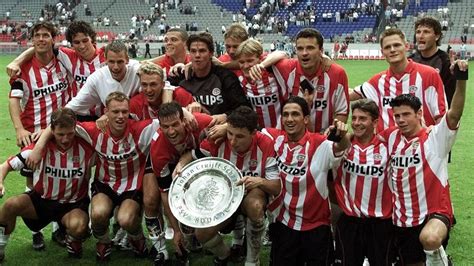 ajax  recordhouder psv evenaren rtl nieuws