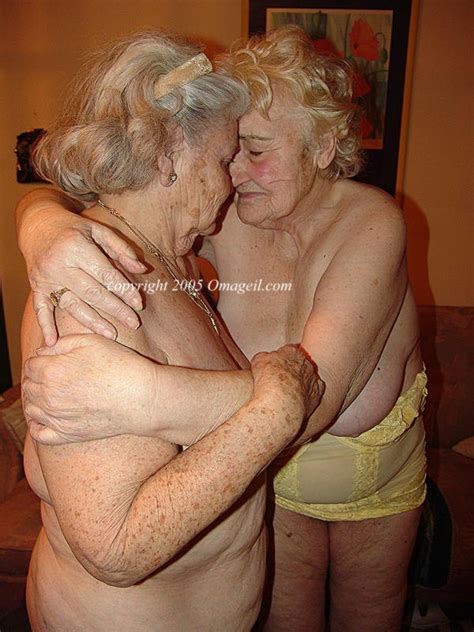really old naked grandmothers bobs and vagene