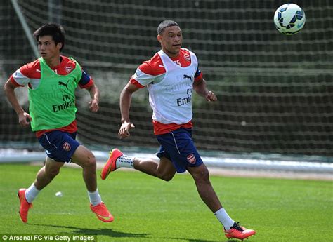 ryo miyaichi leaves arsenal for second loan spell in