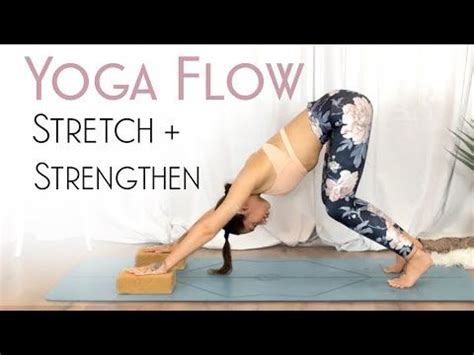 total body yoga flow  stretch strengthen day  yoga  inflexible people