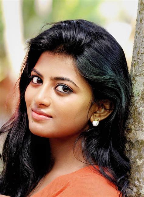 tamil actress anandhi striking photo stills in hot modern dress
