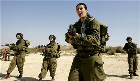 israeli women soldiers have right stuff for border watch