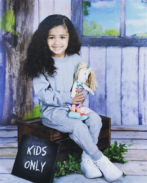 chris brown celebrates daughter royalty s third birthday with cute instagram pic