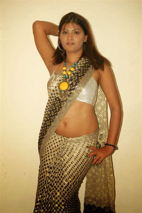 Actress Hema Jelloju Low Hip Saree Navel Show Photos