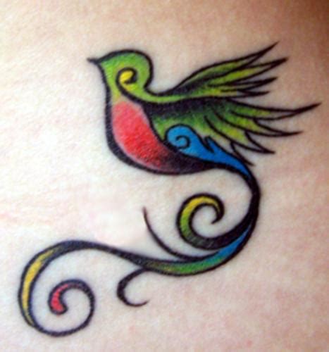 quetzal volando tattoos