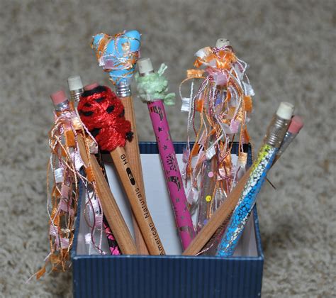 days  diy pencil toppers