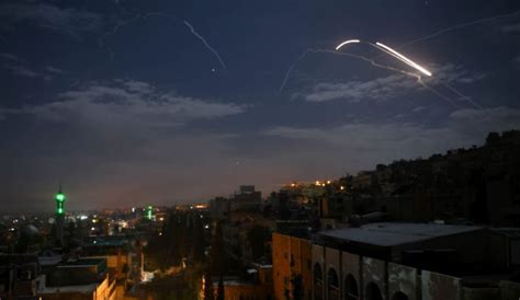 i24news مصادر سورية انفجارات قوية تهز العاصمة دمشق
