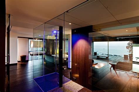 luxury seaside penthouse  mumbai india homedezen