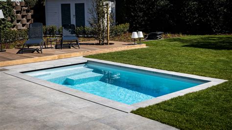 reasons  installing  plunge starline pools  perfect pool