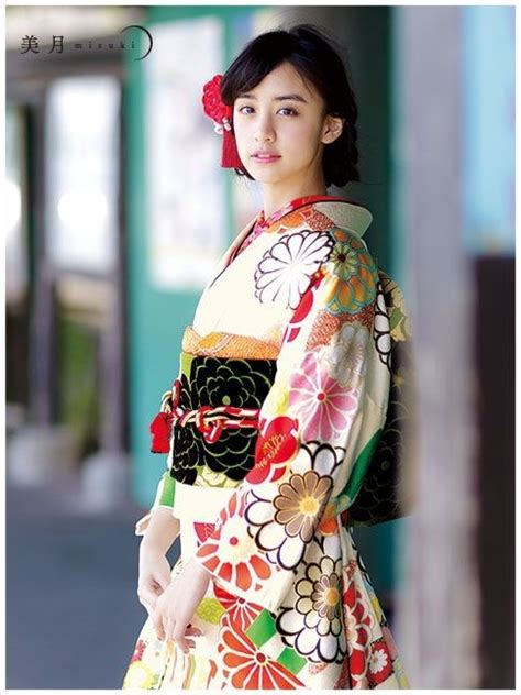 mizuki yamamoto 山本美月 kimono furisode 着物 振袖（画像あり） 伝統